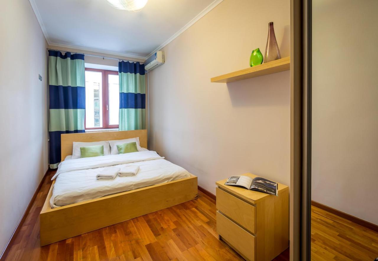 Apartment On Triokhsviatytelska Kiev Ngoại thất bức ảnh